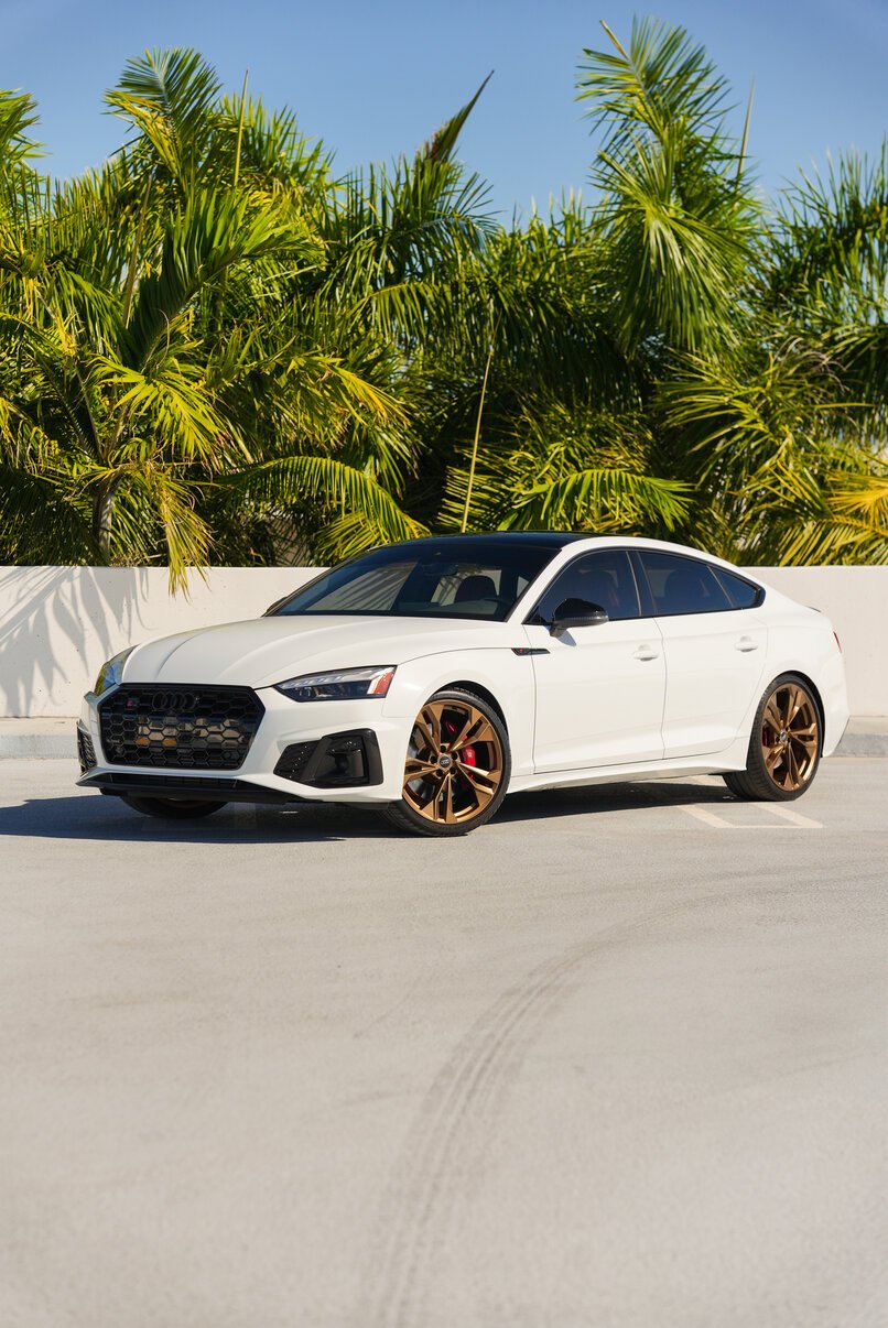 Rent Audi S5 in Miami – Luxury Car Rental
