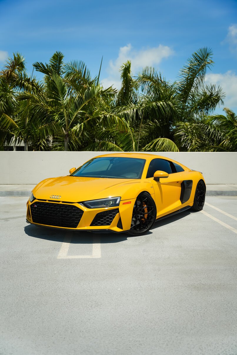 Rent Audi R8 Yellow Coupe in Miami – Exotic Supercar Rental
