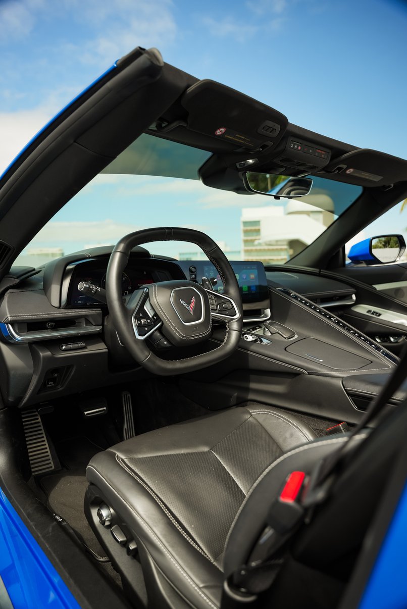Rent Chevrolet Corvette C8 Blue Convertible in Miami – Exotic Sports Car Rental