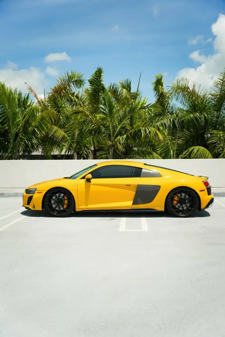 Audi R8 Coupe rental Miami