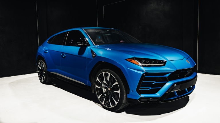 Lamborghini Urus rental Miami