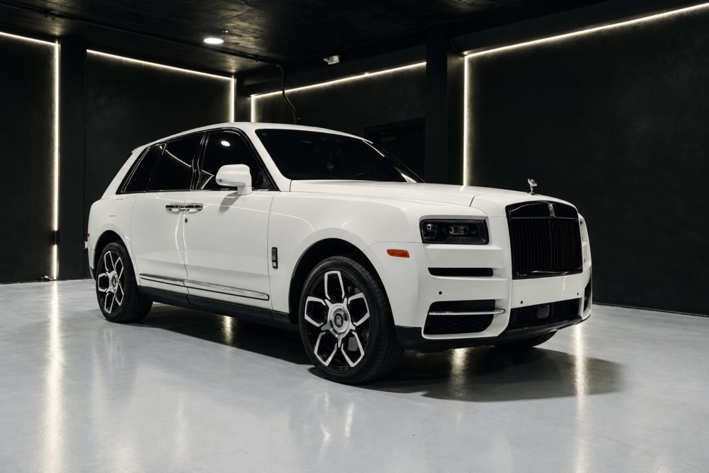 Rolls-Royce Cullinan Series I Rental Miami